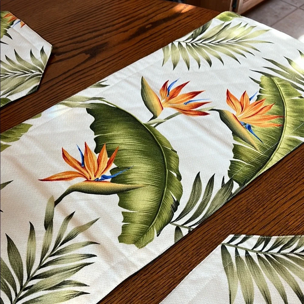 Bird of Paradise Hawaiian Table Linens Set